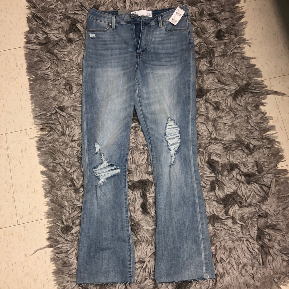 BRAND NEW Tilly’s boot cut jeans!